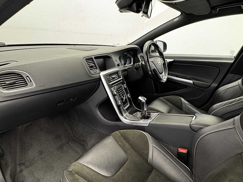Volvo S60 D4 R-Design Nav Manual
