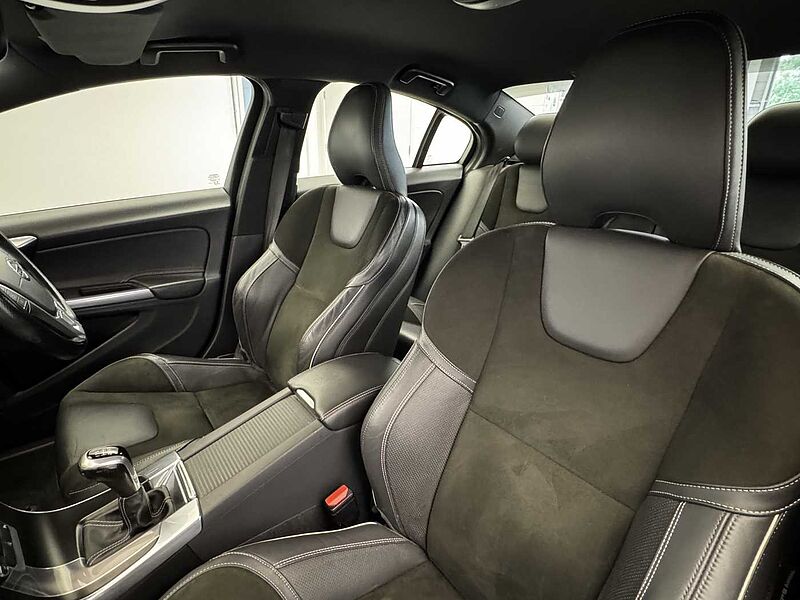 Volvo S60 D4 R-Design Nav Manual