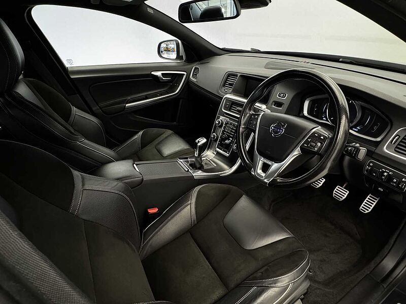 Volvo S60 D4 R-Design Nav Manual