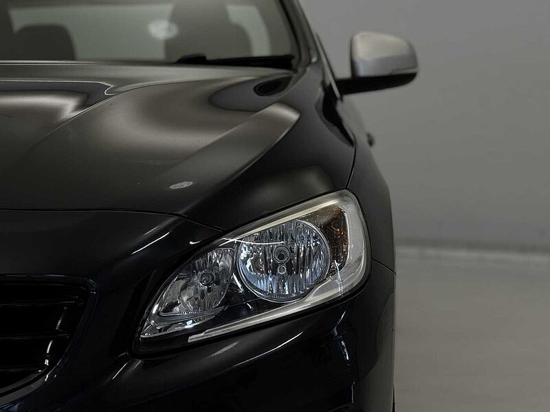 Volvo S60 D4 R-Design Nav Manual