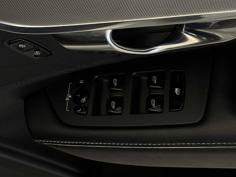 Volvo S90 D4 R-Design Automatic
