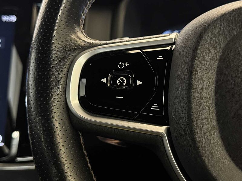 Volvo S90 D4 R-Design Automatic