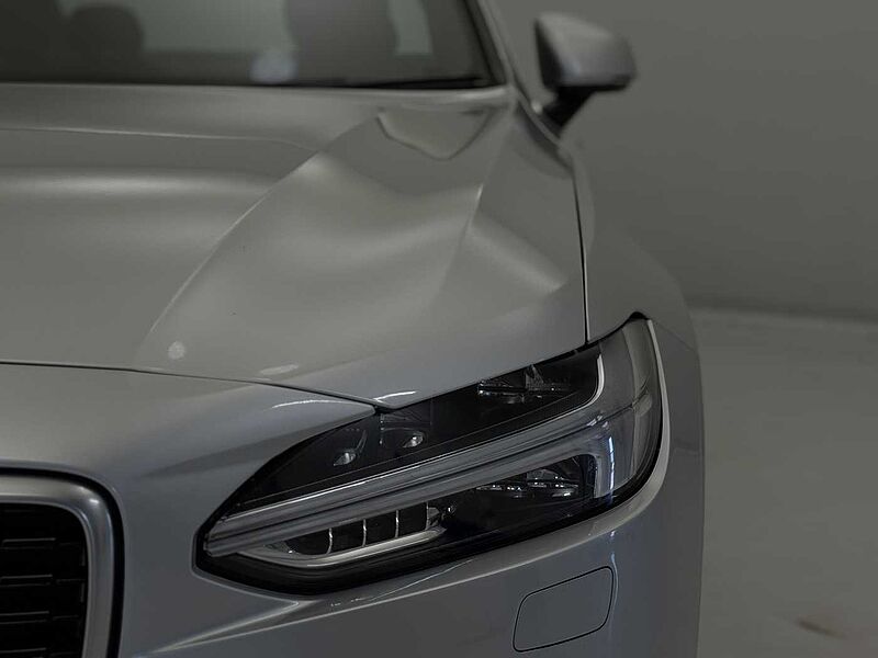 Volvo S90 D4 R-Design Automatic