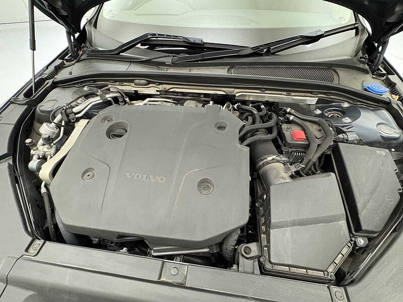 Volvo V90 Cross Country Plus, B5 AWD mild hybrid, Diesel