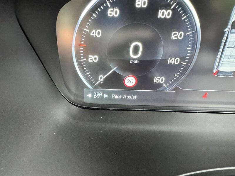 Volvo V90 Cross Country D4 AWD Pro Automatic