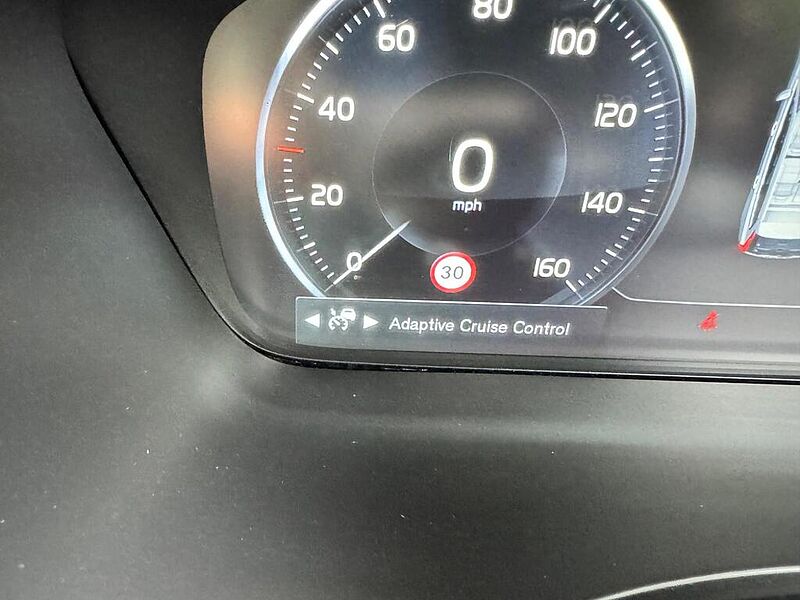 Volvo V90 Cross Country D4 AWD Pro Automatic