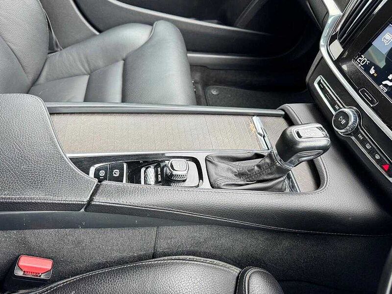 Volvo V90 Cross Country D4 AWD Pro Automatic
