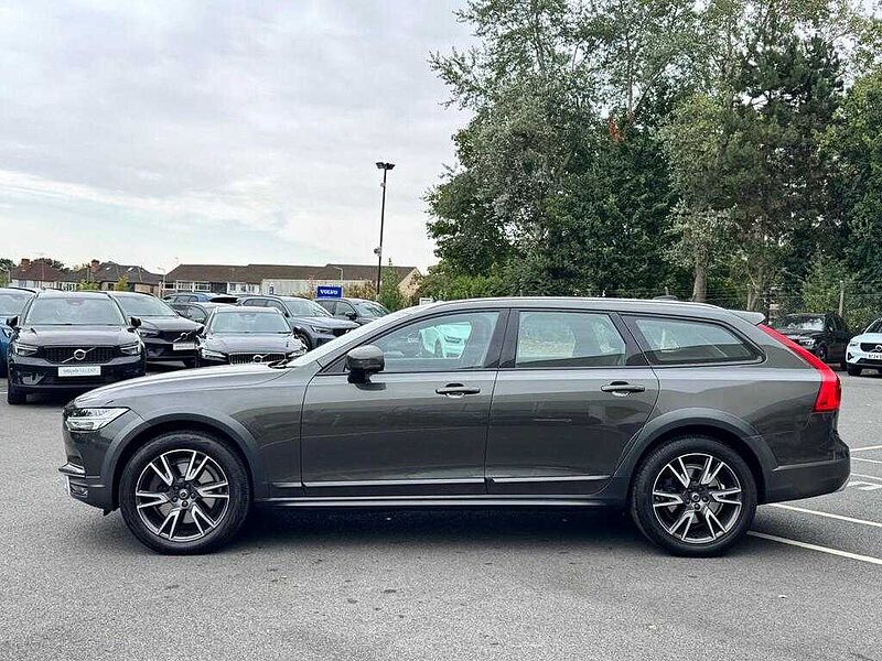 Volvo V90 Cross Country D4 AWD Pro Automatic