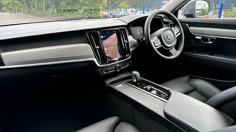 Volvo V90 Cross Country Plus, B4 AWD mild hybrid, Diesel