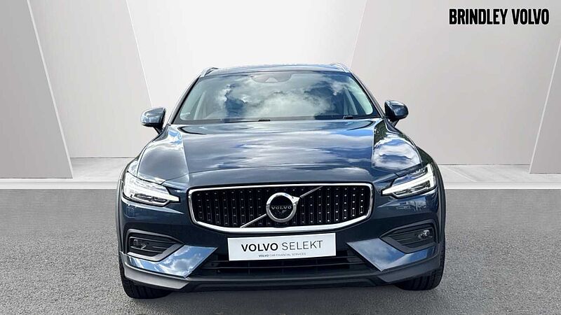 Volvo V60 Cross Country Pro, B5 AWD mild hybrid