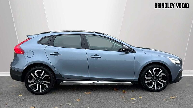 Volvo V40 Cross Country T3 Pro Automatic