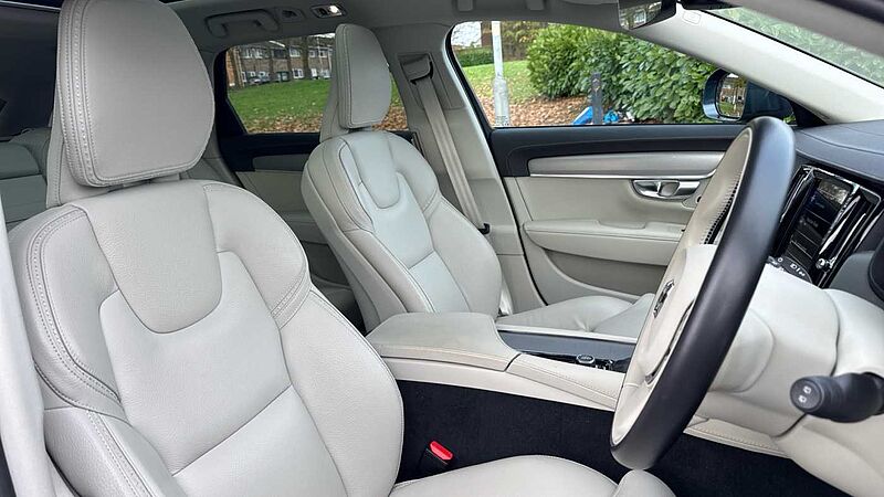 Volvo V90 Cross Country D4 AWD Plus Automatic