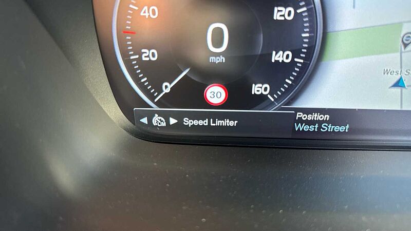 Volvo V60 Cross Country Country, B5 AWD mild hybrid