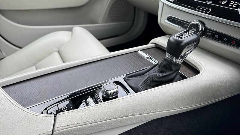 Volvo V90 Cross Country T5 AWD Plus Automatic