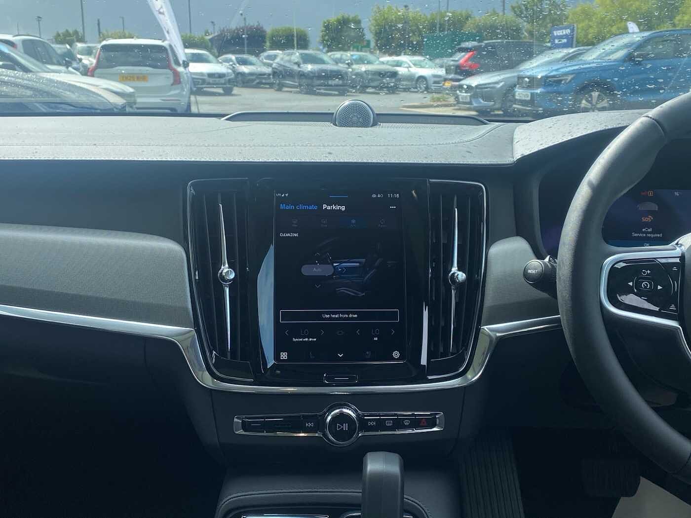 Volvo V90 Ultra, T8 AWD Plug-in hybrid, Electric/Petrol, Dark