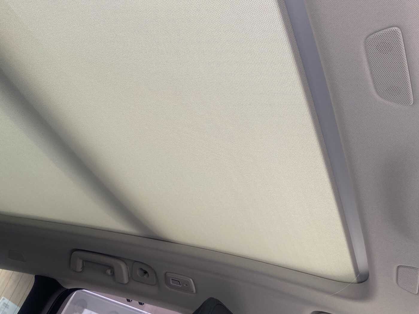 Volvo V90 Ultra, T8 AWD Plug-in hybrid, Electric/Petrol, Dark