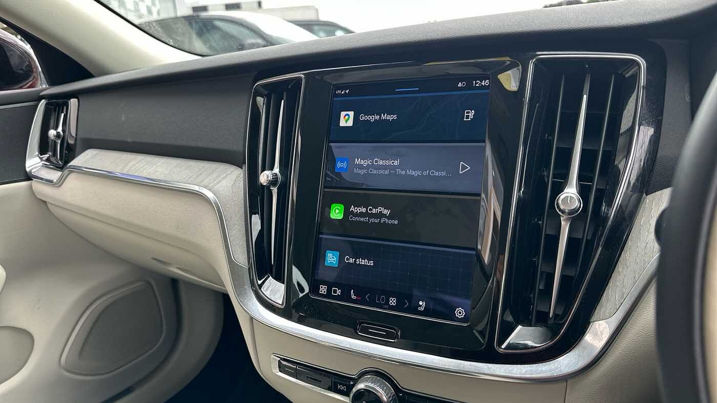 Volvo S60 Recharge Plus, T8 AWD Plug-in hybrid, Electric/Petrol, Dark