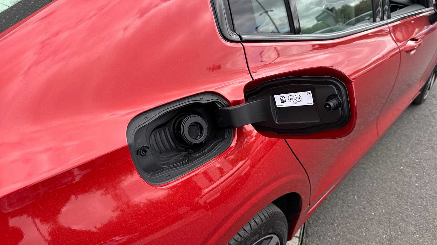 Volvo S60 Recharge Plus, T8 AWD Plug-in hybrid, Electric/Petrol, Dark