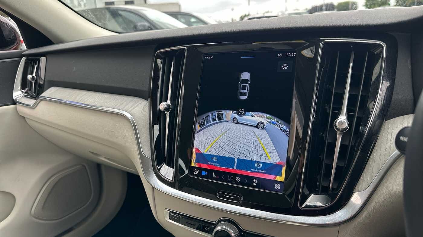 Volvo S60 Recharge Plus, T8 AWD Plug-in hybrid, Electric/Petrol, Dark