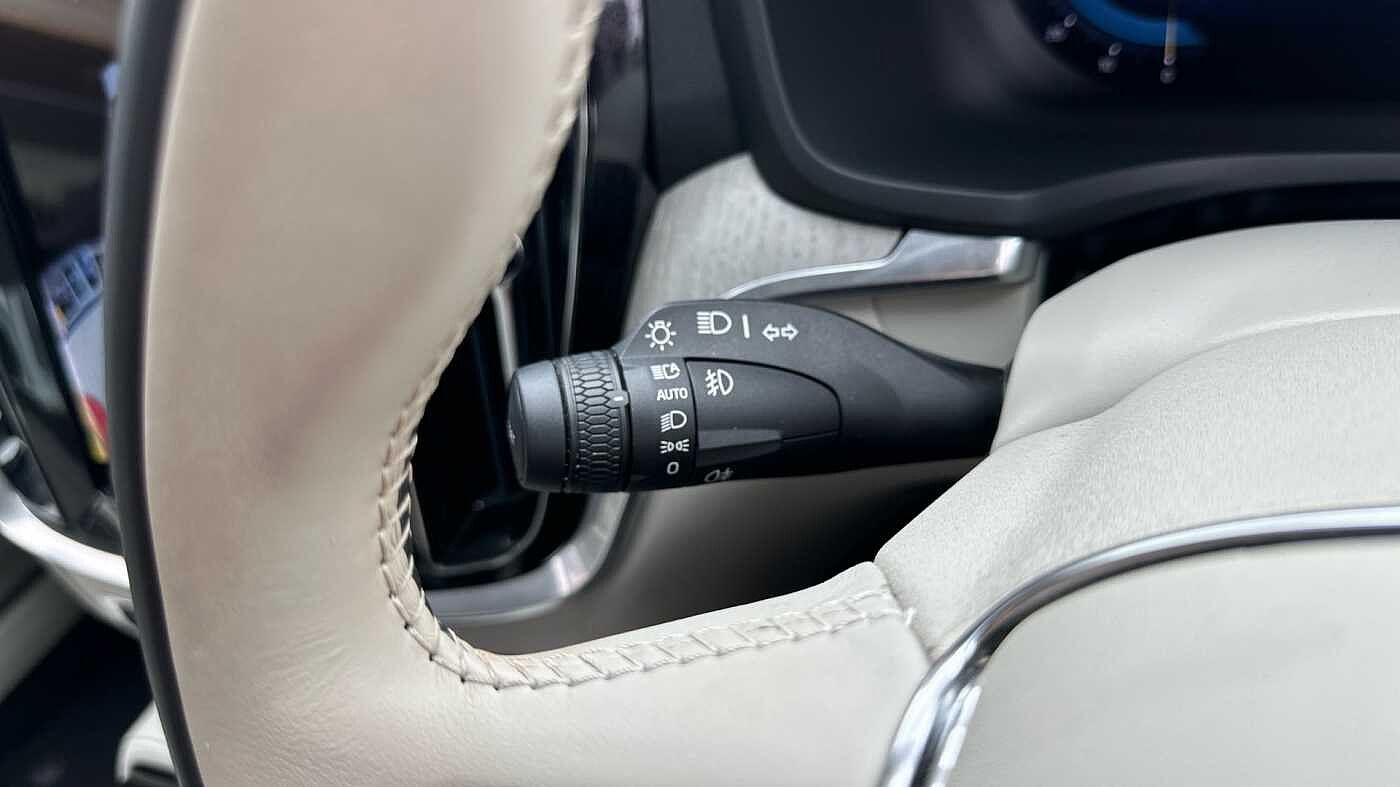 Volvo S60 Recharge Plus, T8 AWD Plug-in hybrid, Electric/Petrol, Dark