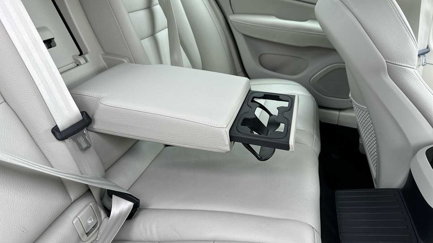 Volvo S60 Recharge Plus, T8 AWD Plug-in hybrid, Electric/Petrol, Dark