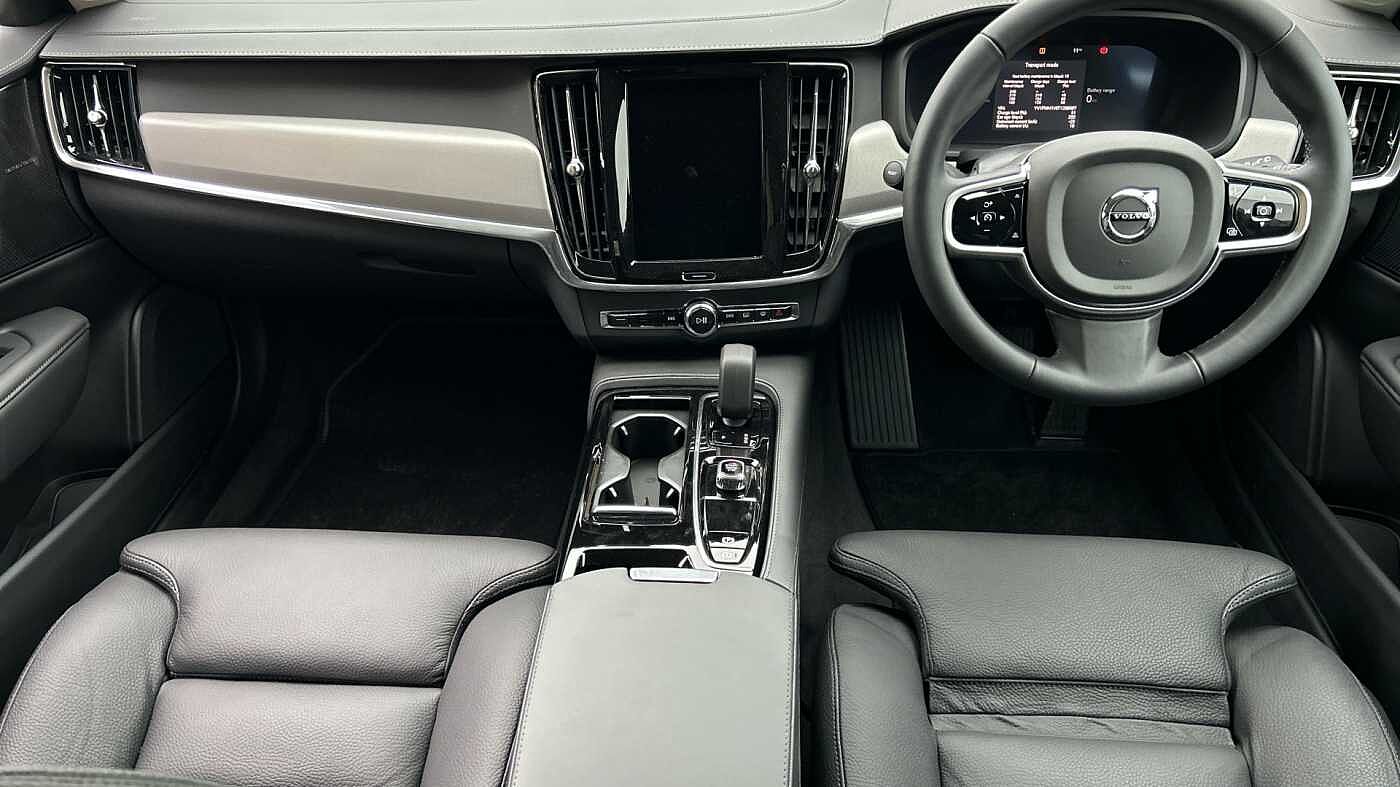 Volvo V90 Plus, T6 AWD Plug-in hybrid, Electric/Petrol, Dark