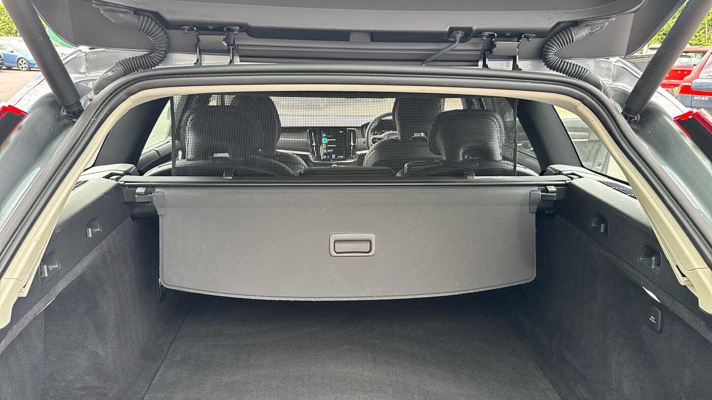 Volvo V90 Cross Country T5 AWD Plus Automatic