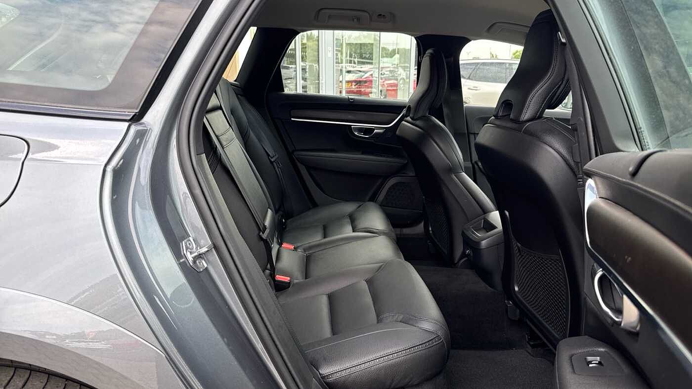 Volvo V90 Cross Country T5 AWD Plus Automatic