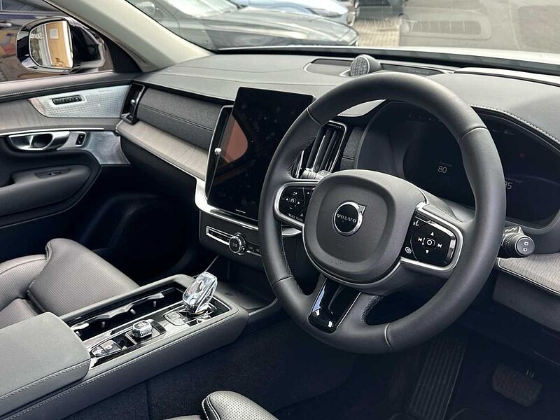 Volvo XC90 Ultra, T8 AWD Plug-in hybrid, Electric/Petrol, Dark, 7 Seats