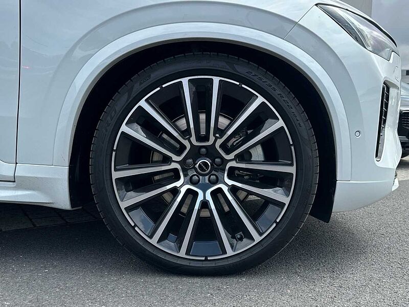 Volvo XC90 Ultra, T8 AWD Plug-in hybrid, Electric/Petrol, Dark, 7 Seats
