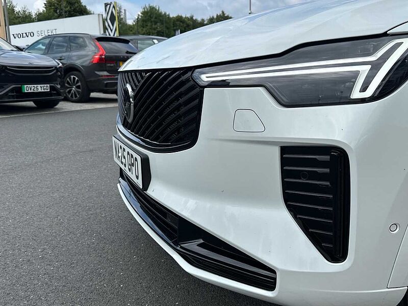 Volvo XC90 Ultra, T8 AWD Plug-in hybrid, Electric/Petrol, Dark, 7 Seats