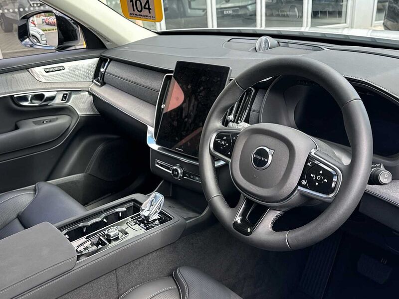 Volvo XC90 Ultra, T8 AWD Plug-in hybrid, Electric/Petrol, Dark, 7 Seats