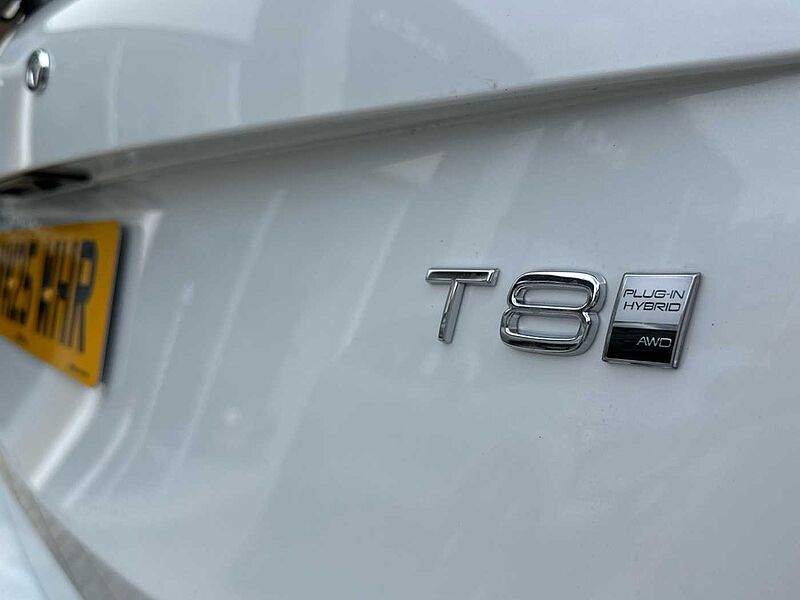 Volvo XC90 Ultra, T8 AWD Plug-in hybrid, Electric/Petrol, Dark, 7 Seats