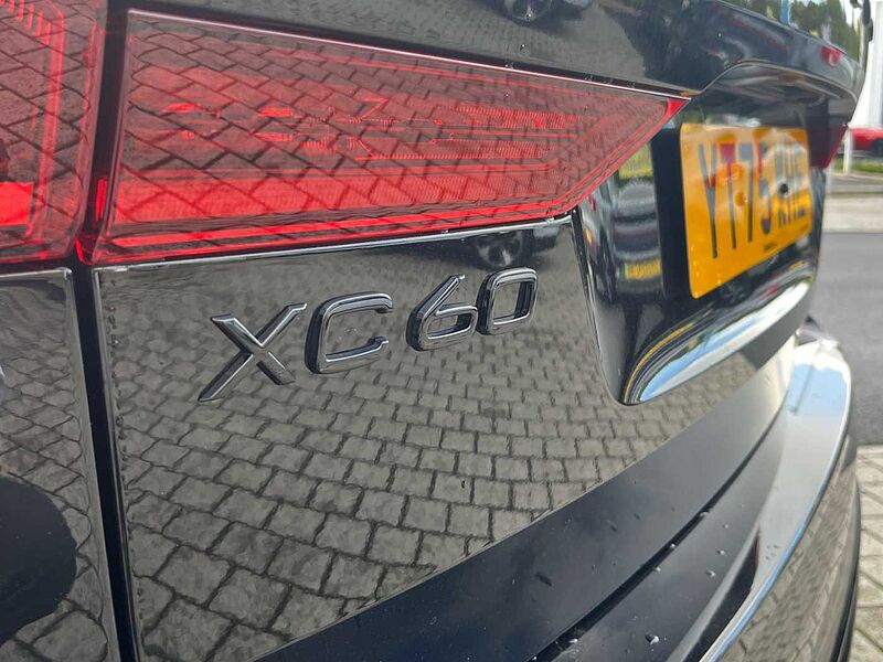 Volvo XC60 Black Edition Ultra, T8 AWD Plug-in hybrid, Electric/Petrol