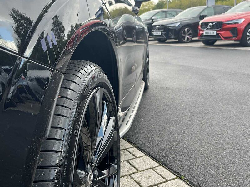 Volvo XC60 Black Edition Ultra, T8 AWD Plug-in hybrid, Electric/Petrol