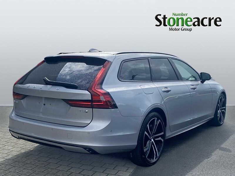 Volvo V90 Ultra, T8 AWD Plug-in hybrid, Electric/Petrol, Dark