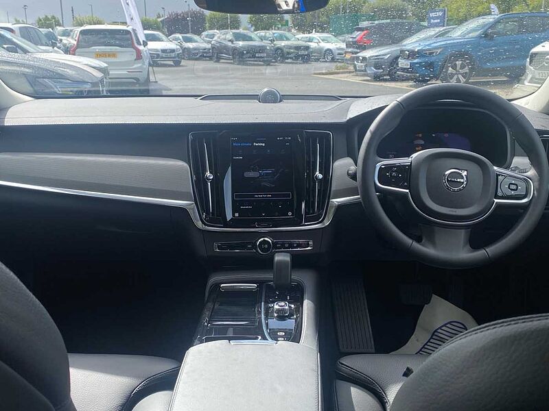 Volvo V90 Ultra, T8 AWD Plug-in hybrid, Electric/Petrol, Dark