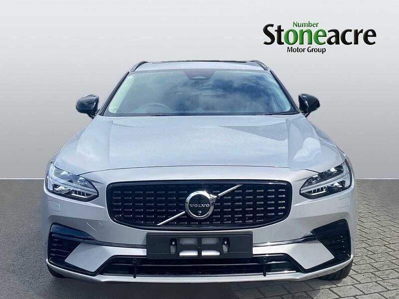 Volvo V90 Ultra, T8 AWD Plug-in hybrid, Electric/Petrol, Dark