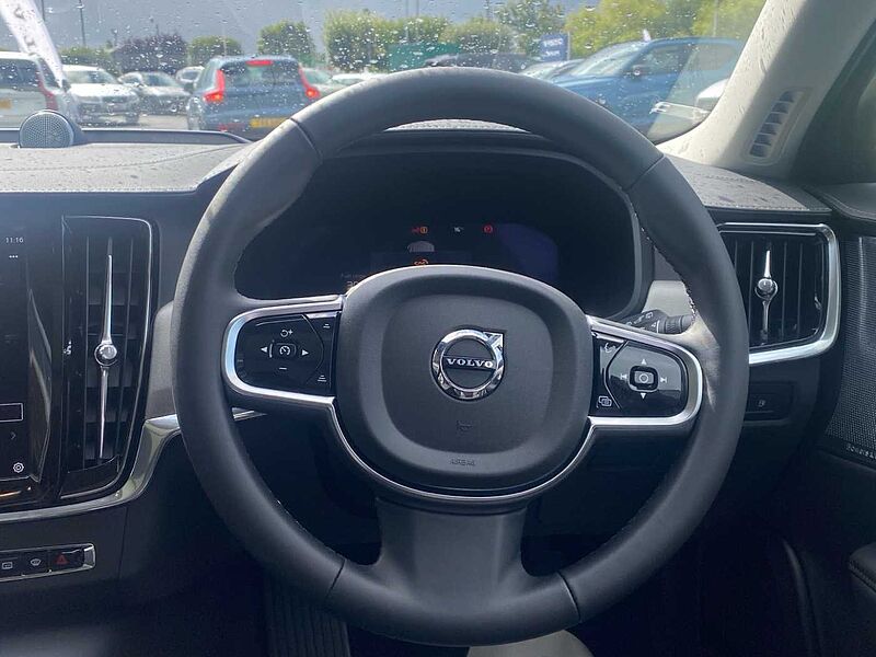 Volvo V90 Ultra, T8 AWD Plug-in hybrid, Electric/Petrol, Dark