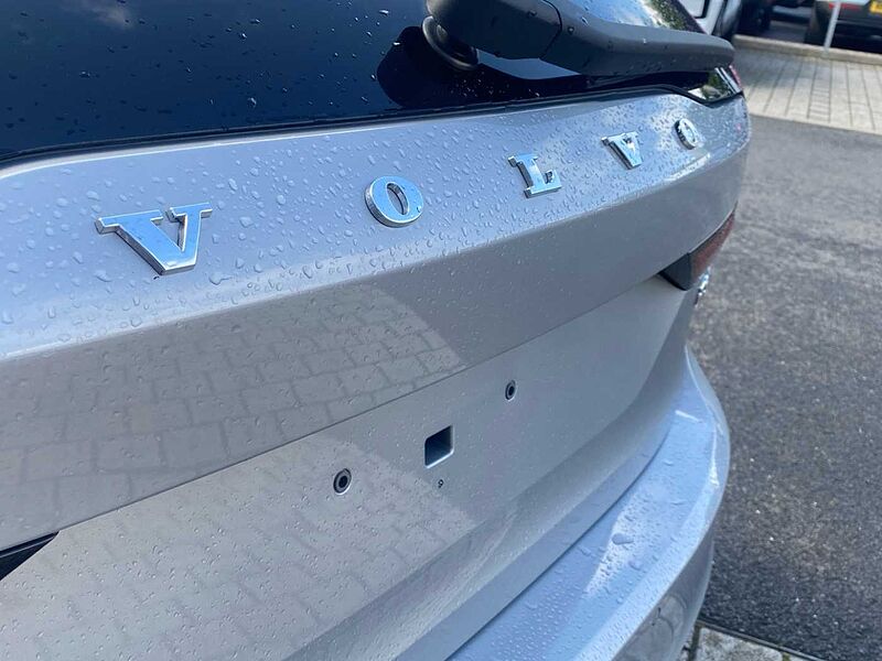 Volvo V90 Ultra, T8 AWD Plug-in hybrid, Electric/Petrol, Dark
