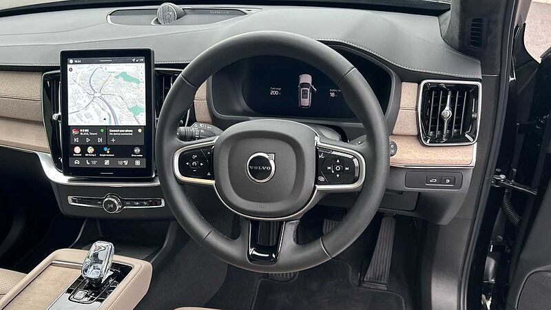 Volvo XC90 Ultra, T8 AWD Plug-in hybrid, Electric/Petrol, Dark, 7 Seats