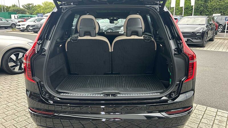 Volvo XC90 Ultra, T8 AWD Plug-in hybrid, Electric/Petrol, Dark, 7 Seats