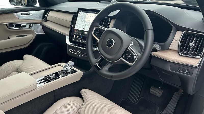 Volvo XC90 Ultra, T8 AWD Plug-in hybrid, Electric/Petrol, Dark, 7 Seats
