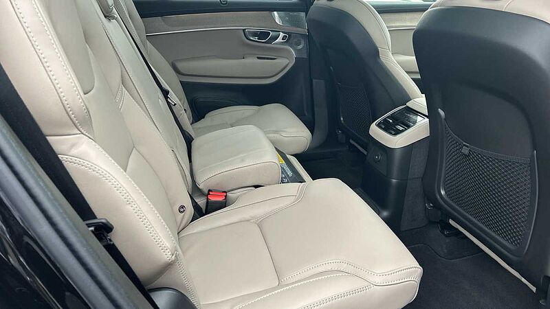 Volvo XC90 Ultra, T8 AWD Plug-in hybrid, Electric/Petrol, Dark, 7 Seats