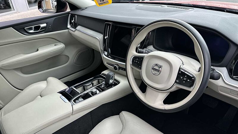 Volvo S60 Recharge Plus, T8 AWD Plug-in hybrid, Electric/Petrol, Dark
