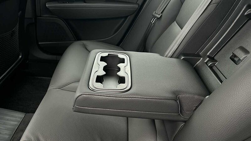 Volvo V90 Plus, T6 AWD Plug-in hybrid, Electric/Petrol, Dark