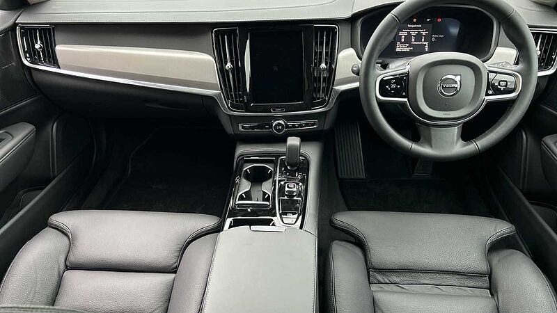 Volvo V90 Plus, T6 AWD Plug-in hybrid, Electric/Petrol, Dark