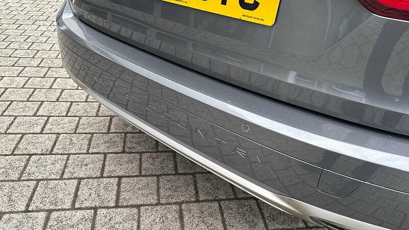 Volvo V90 Cross Country T5 AWD Plus Automatic