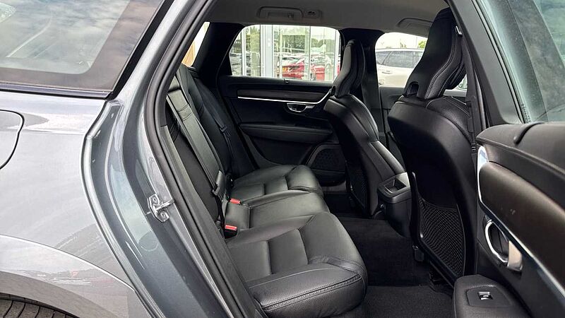 Volvo V90 Cross Country T5 AWD Plus Automatic