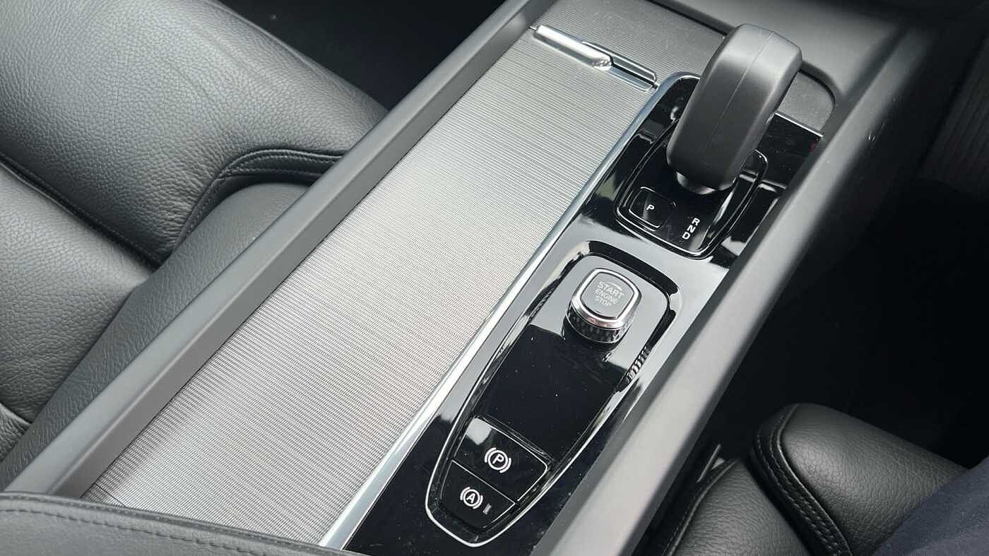 Volvo S60 Plus, B5 AWD Mild hybrid, Petrol, Dark